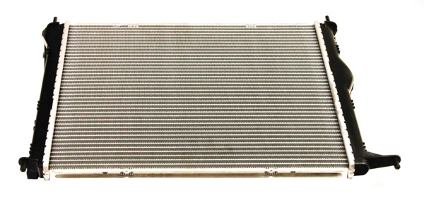 Радиатор, охлаждение двигателя - AC230040 MAXGEAR