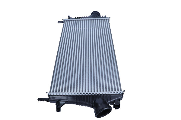Intercooler, charger - AC653811 MAXGEAR
