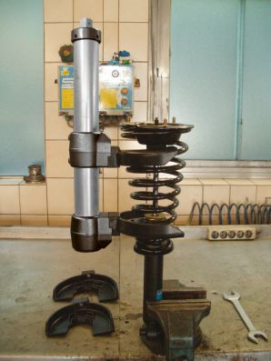 Spring Compressor Set, suspension spring - 500.8400 KS TOOLS