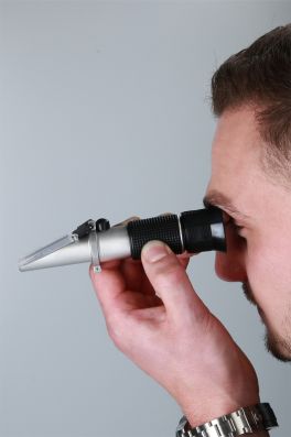 antifrizo-/akum. rūgšties tikrinimo blokas (refraktometras) - BT536010 KS TOOLS