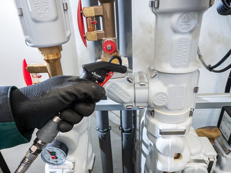 Compressed Air Spray Gun - V7135 VIGOR