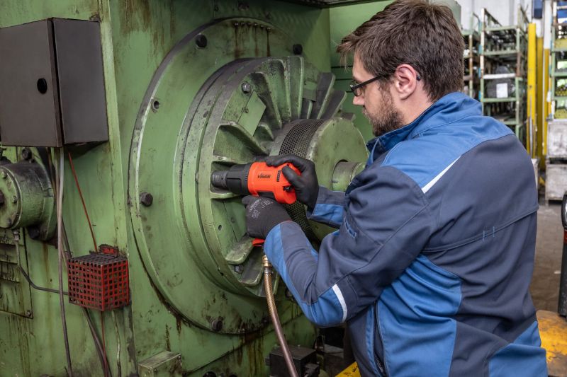 Impact Wrench (compressed air) - V6899N VIGOR