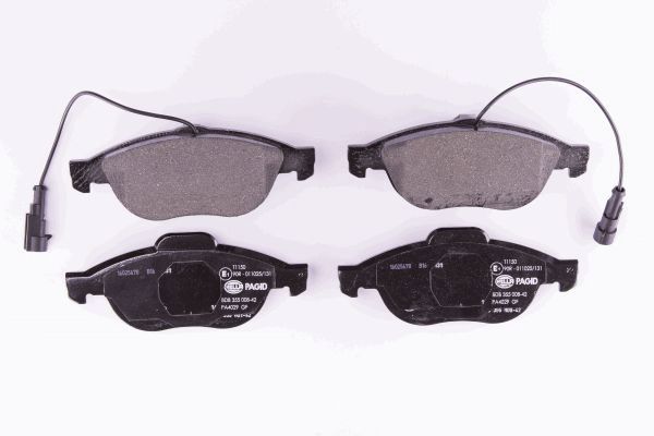 Brake Pad Set, disc brake - 8DB 355 008-421 HELLA PAGID