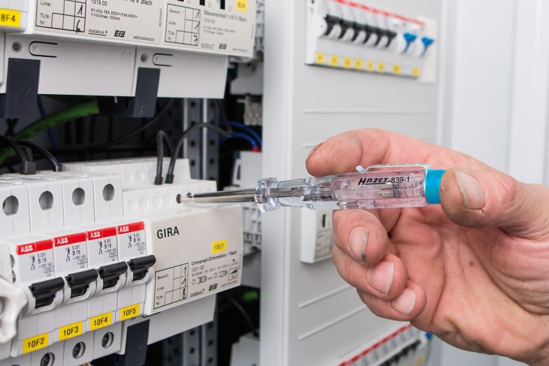 Voltage Detector - 839-1 HAZET