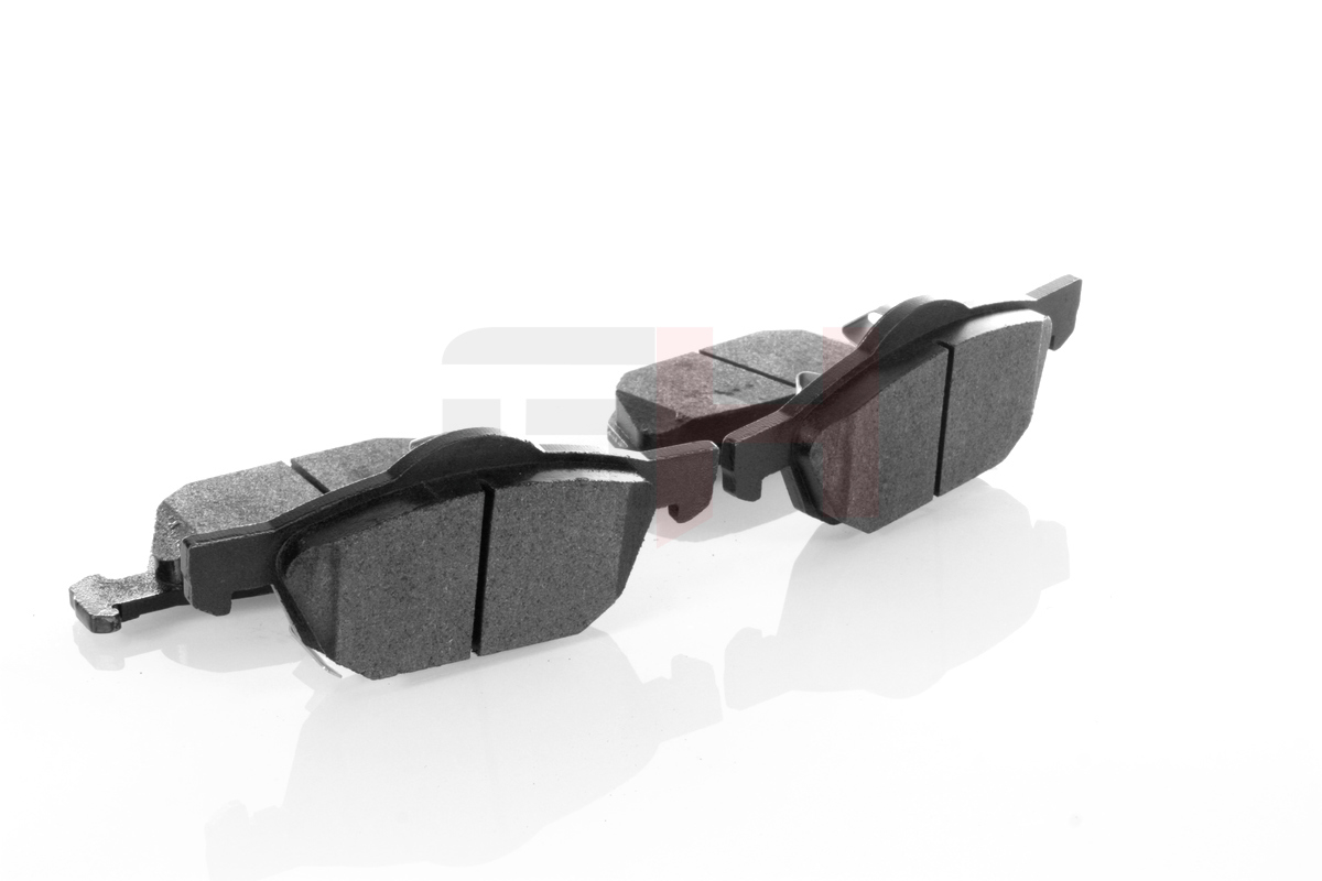 Комплект тормозных колодок, дисковый тормоз - GH-411204 GH