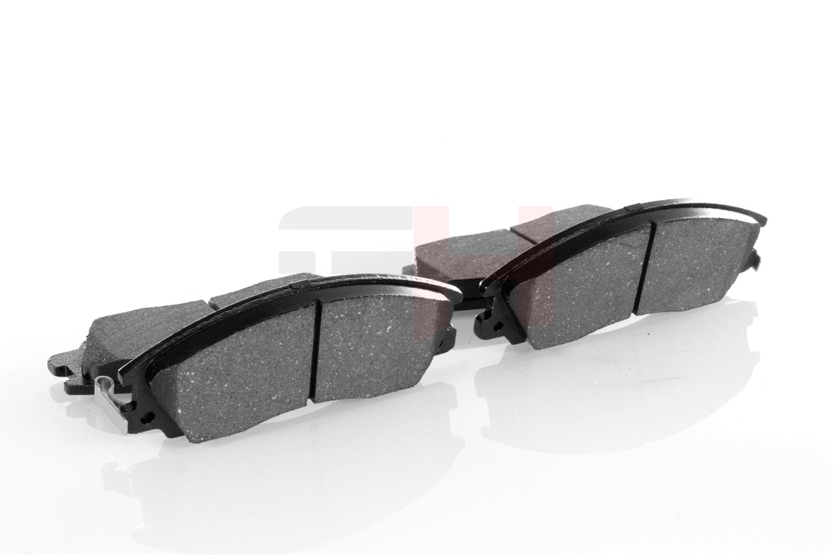 Комплект тормозных колодок, дисковый тормоз - GH-411330 GH