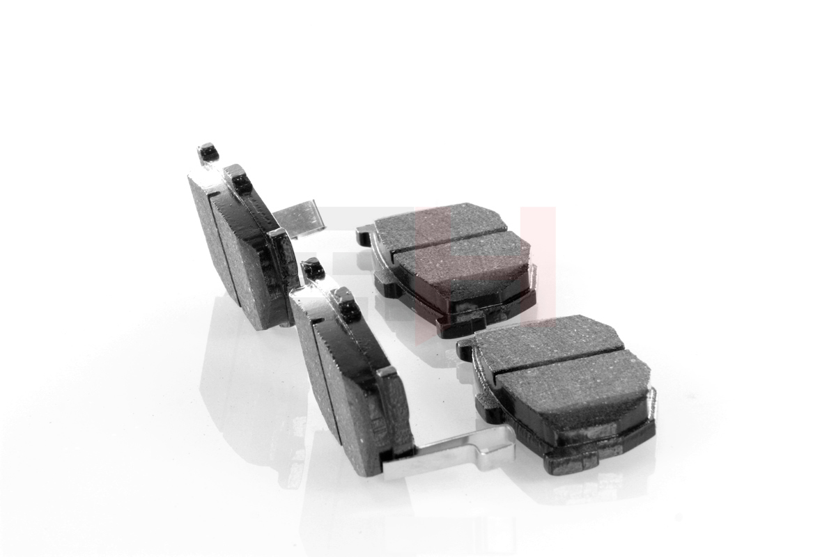 Комплект тормозных колодок, дисковый тормоз - GH-411710 GH