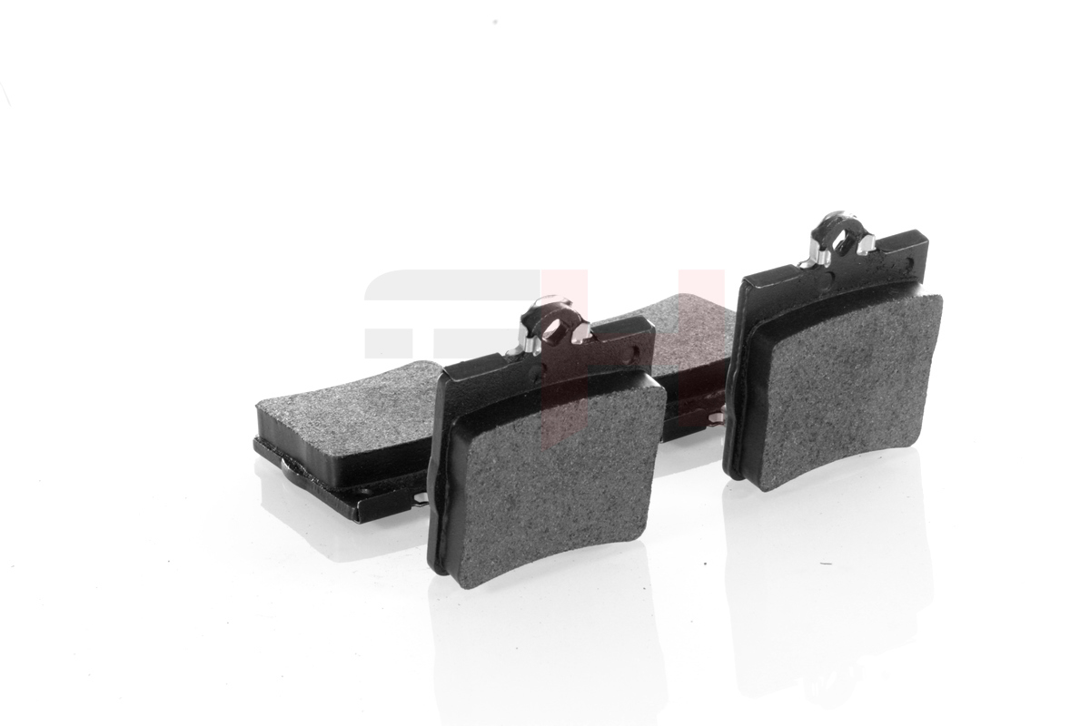 Комплект тормозных колодок, дисковый тормоз - GH-413335 GH