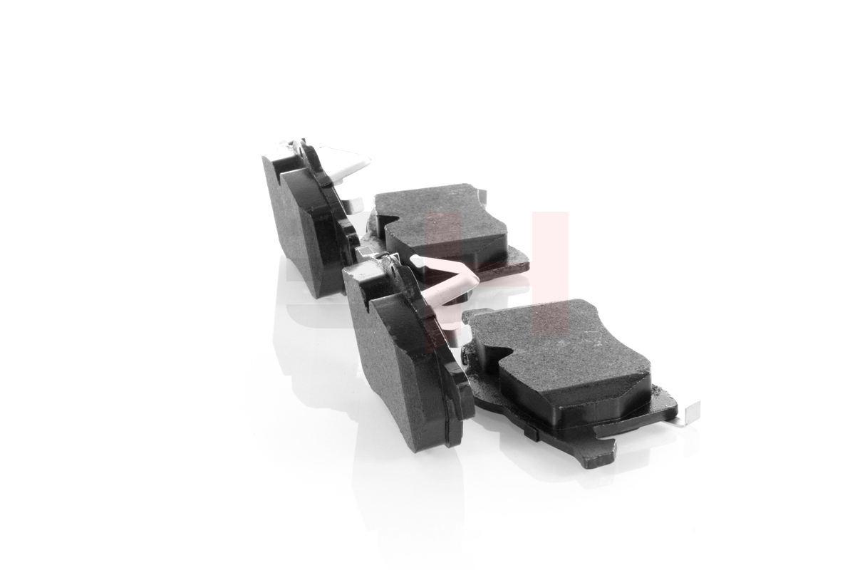 Комплект тормозных колодок, дисковый тормоз - GH-413617 GH