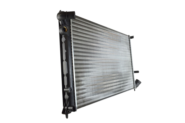 Radiator, engine cooling - 605 884 HART